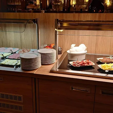 ホテル Tilla's Hof 2*